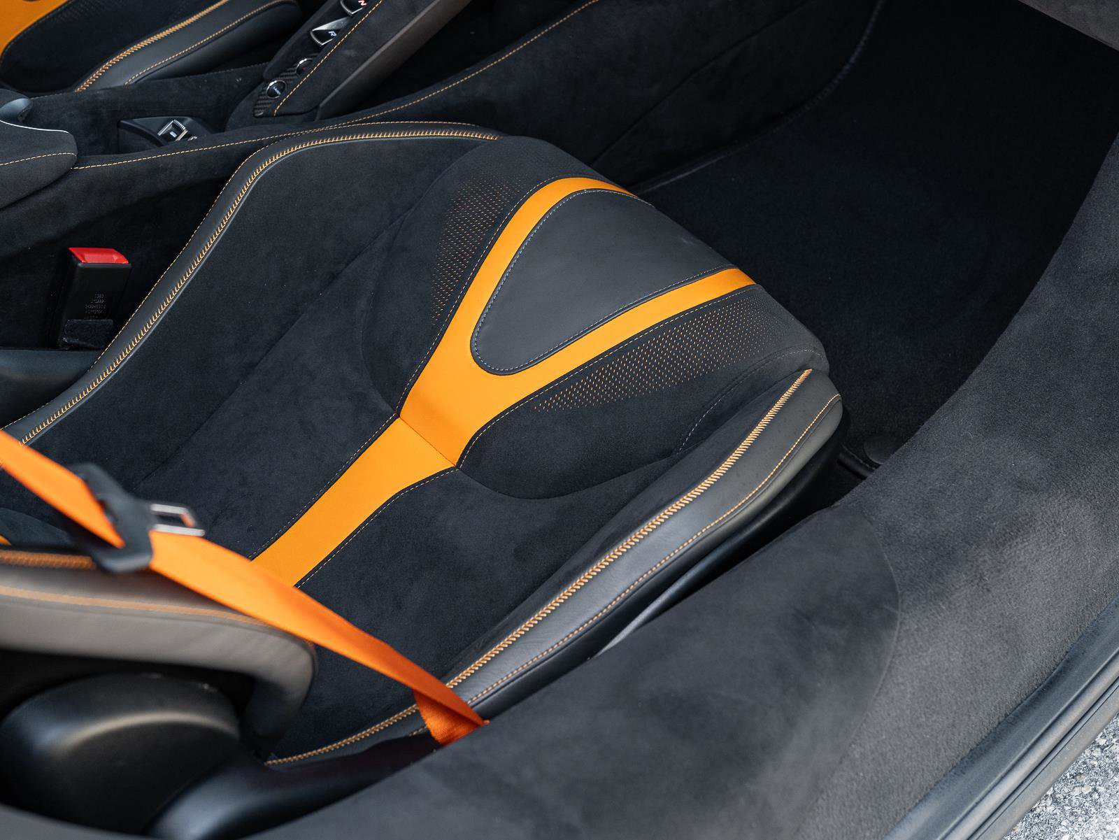 Used 2022 McLaren 720S Performance RWD image 42