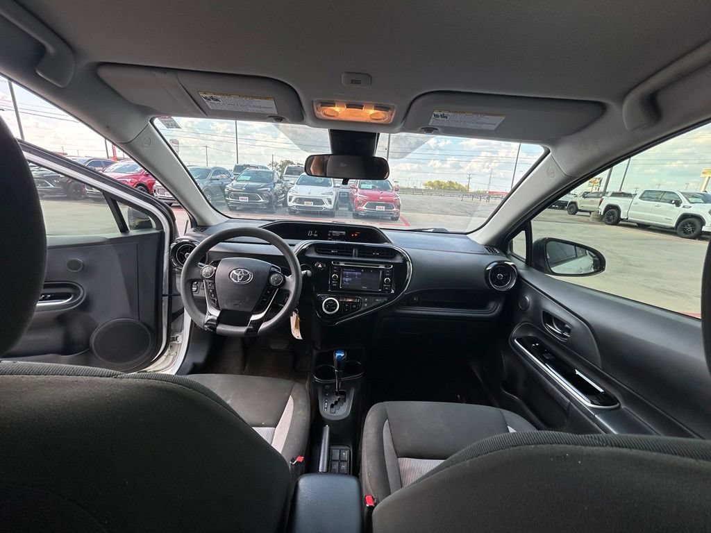 Used 2018 Toyota Prius C Two FWD image 9