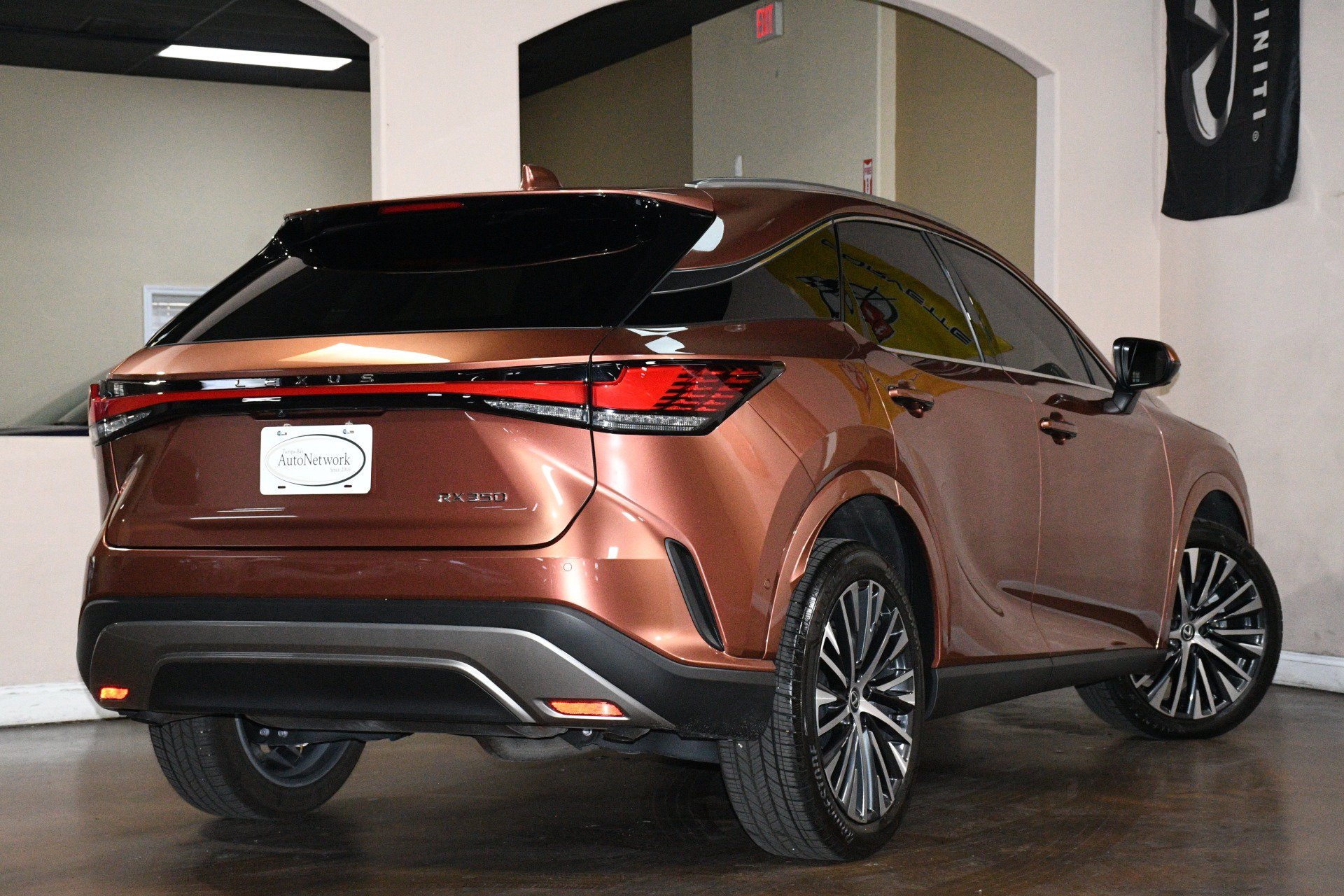 Used 2025 Lexus RX 350 Premium Plus w/ Convenience Package FWD image 5