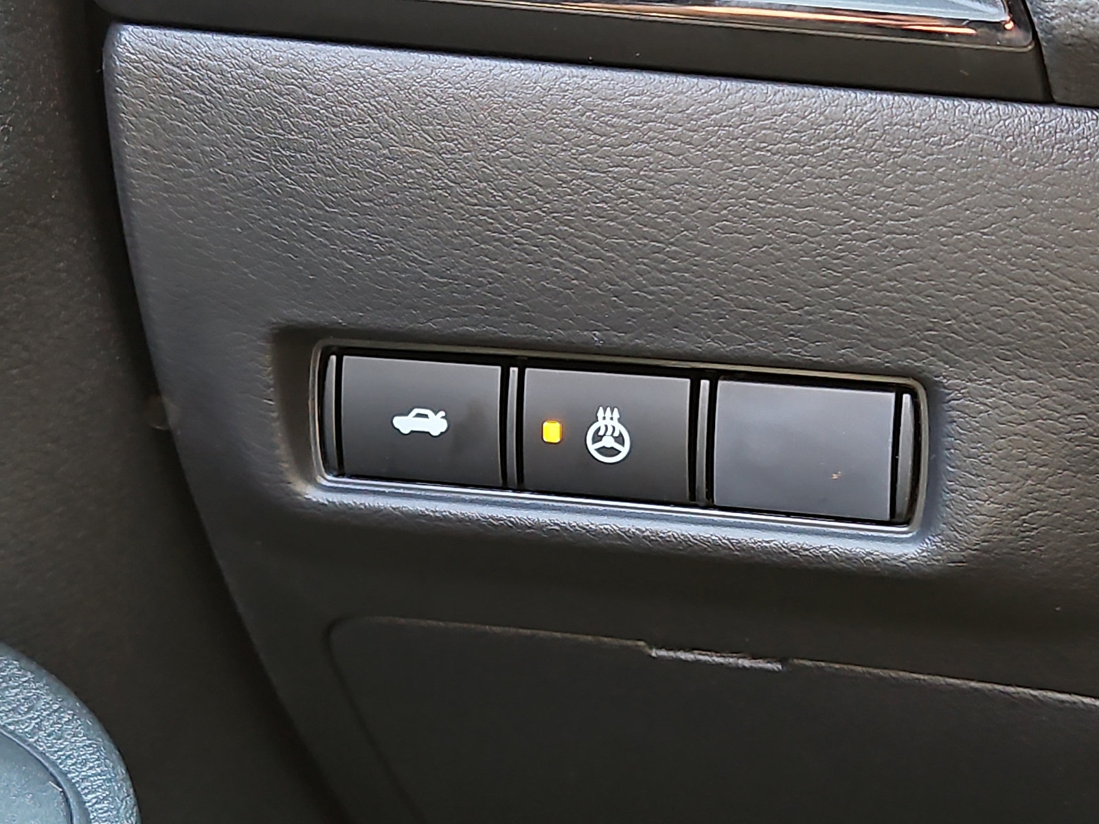 New 2026 Nissan Sentra SV w/ SV Convenience Package FWD image 17