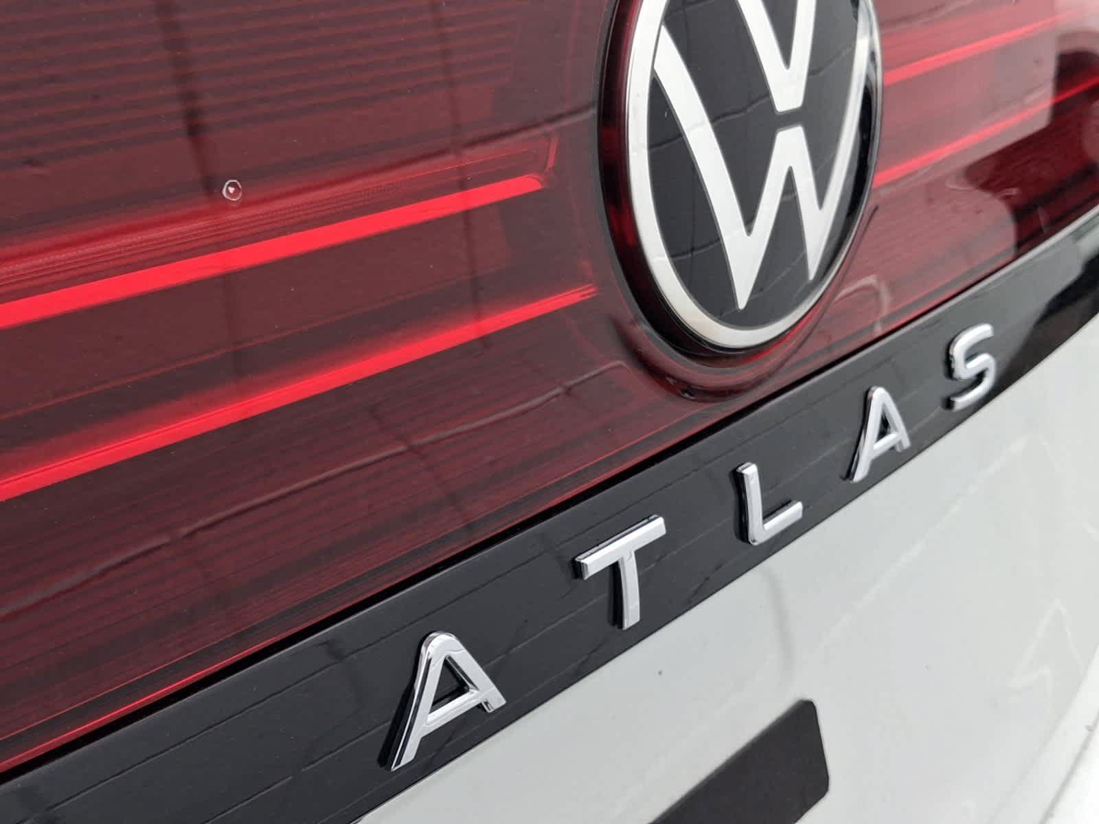 New 2026 Volkswagen Atlas Peak Edition AWD/4WD image 10