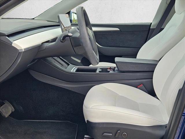 Used 2024 Tesla Model Y Long Range image 17