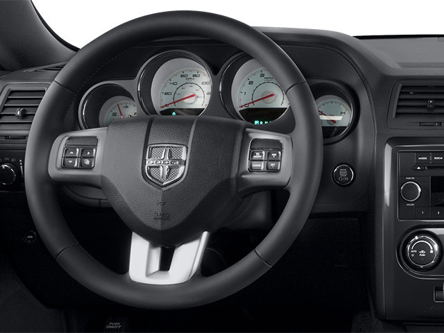 Used 2014 Dodge Challenger SXT RWD image 6