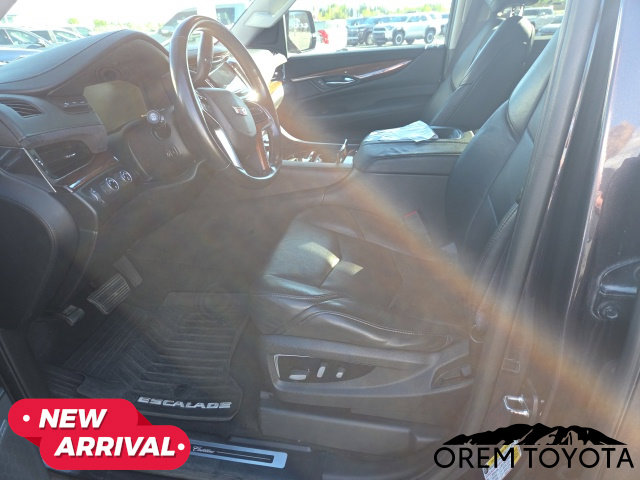 Used 2015 Cadillac Escalade ESV Luxury AWD/4WD image 20