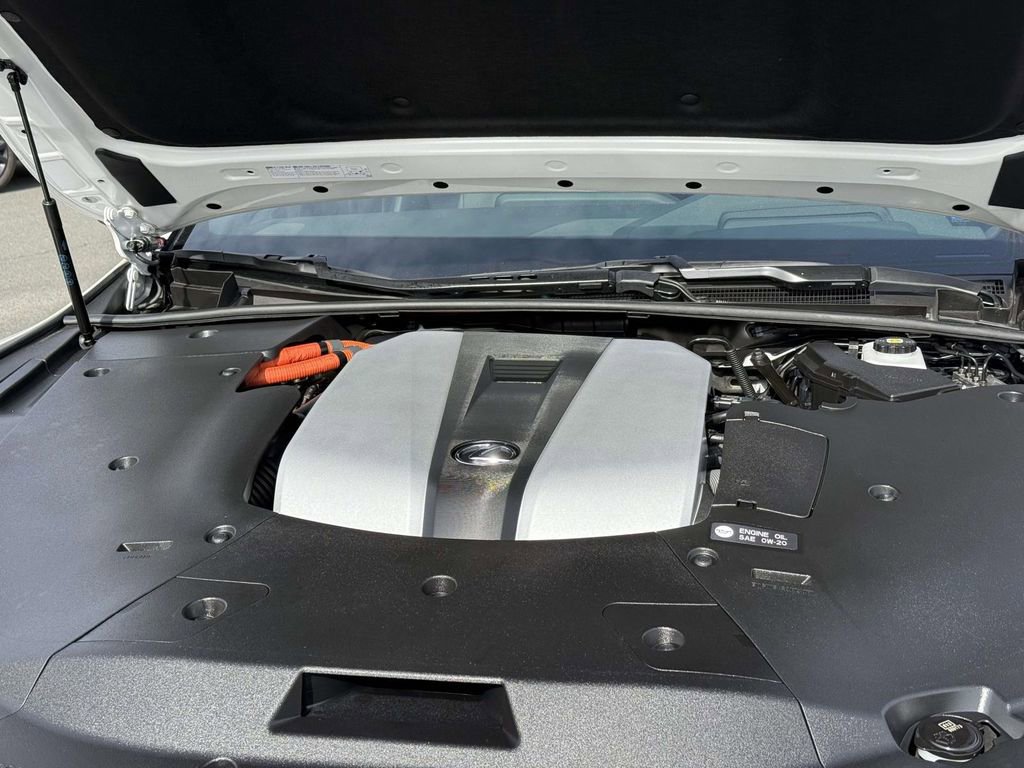 Used 2023 Lexus LS 500h AWD w/ Luxury Package image 30