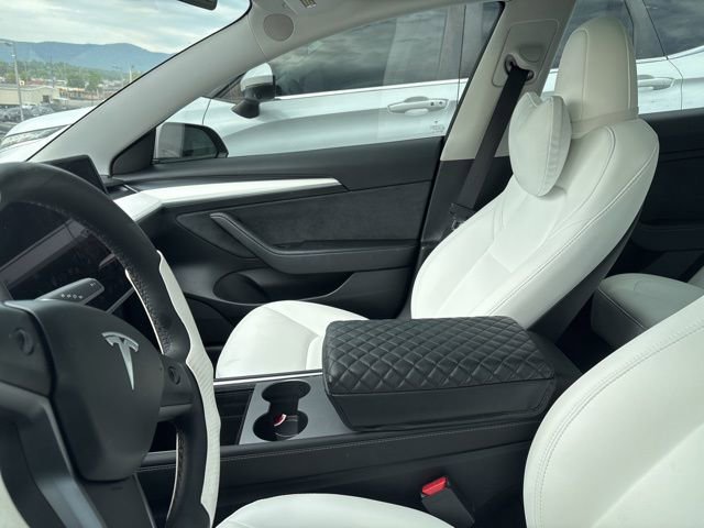 Used 2023 Tesla Model 3 Performance image 9