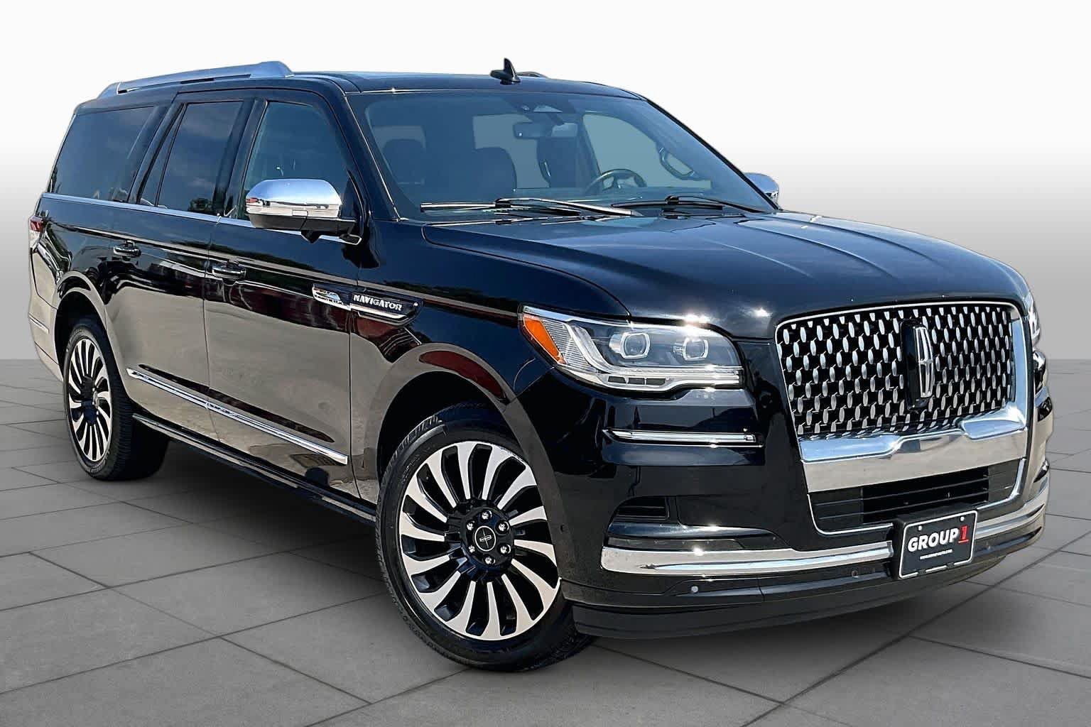 Used 2022 Lincoln Navigator L Black Label AWD/4WD image 3