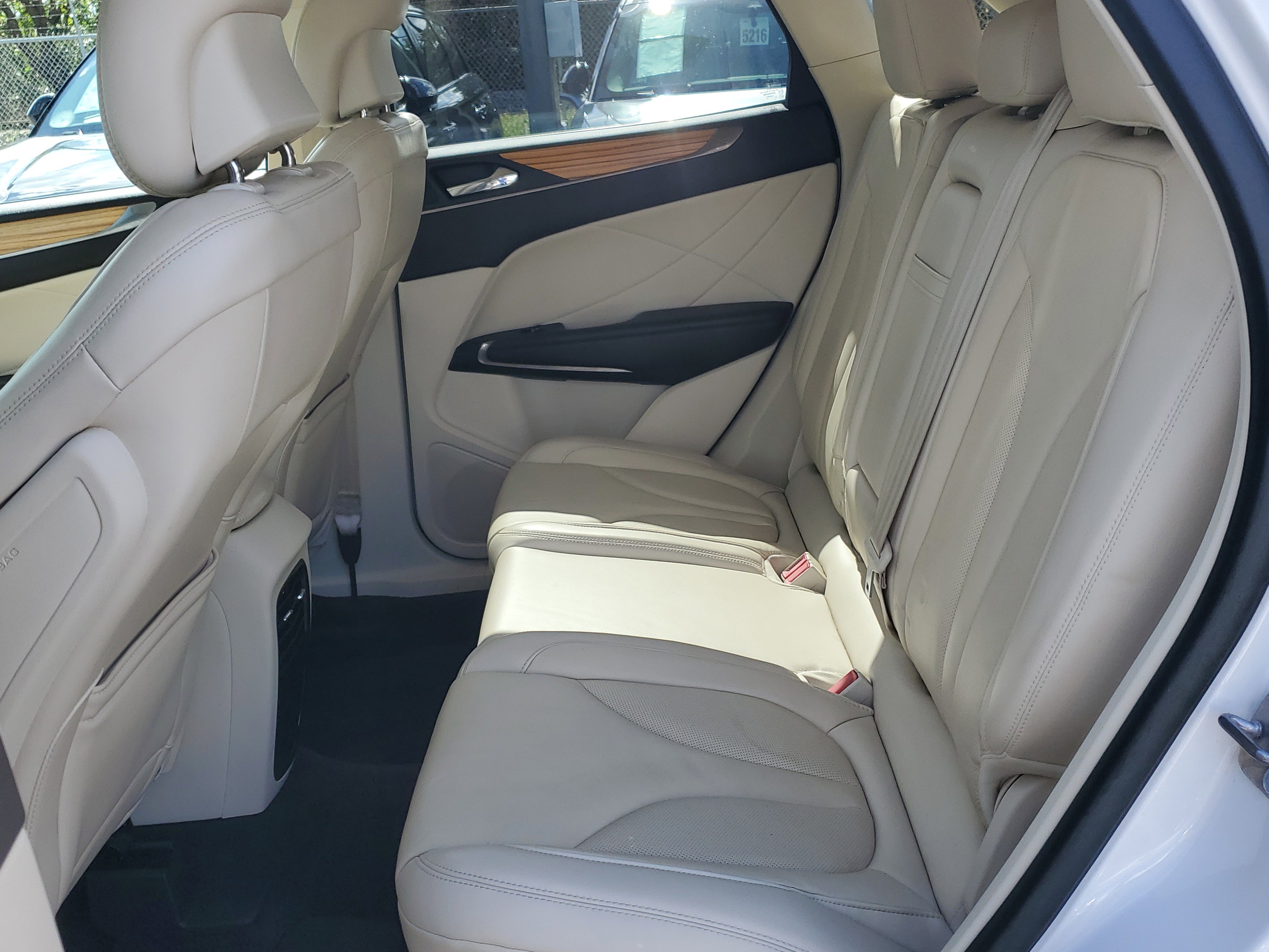 Used 2015 Lincoln MKC Select w/ Equipment Group 101A Select image 10