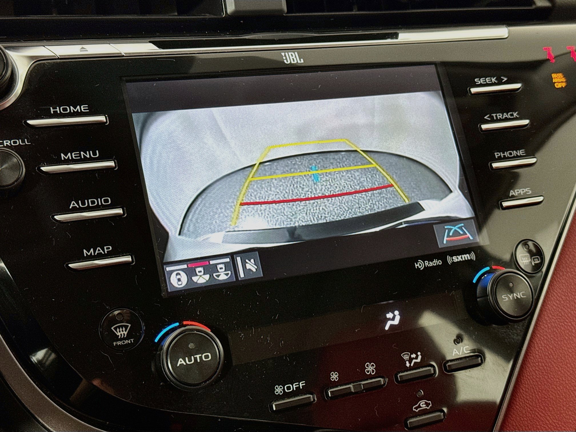 Used 2019 Toyota Camry XSE w/ Driver Assist Package FWD image 14