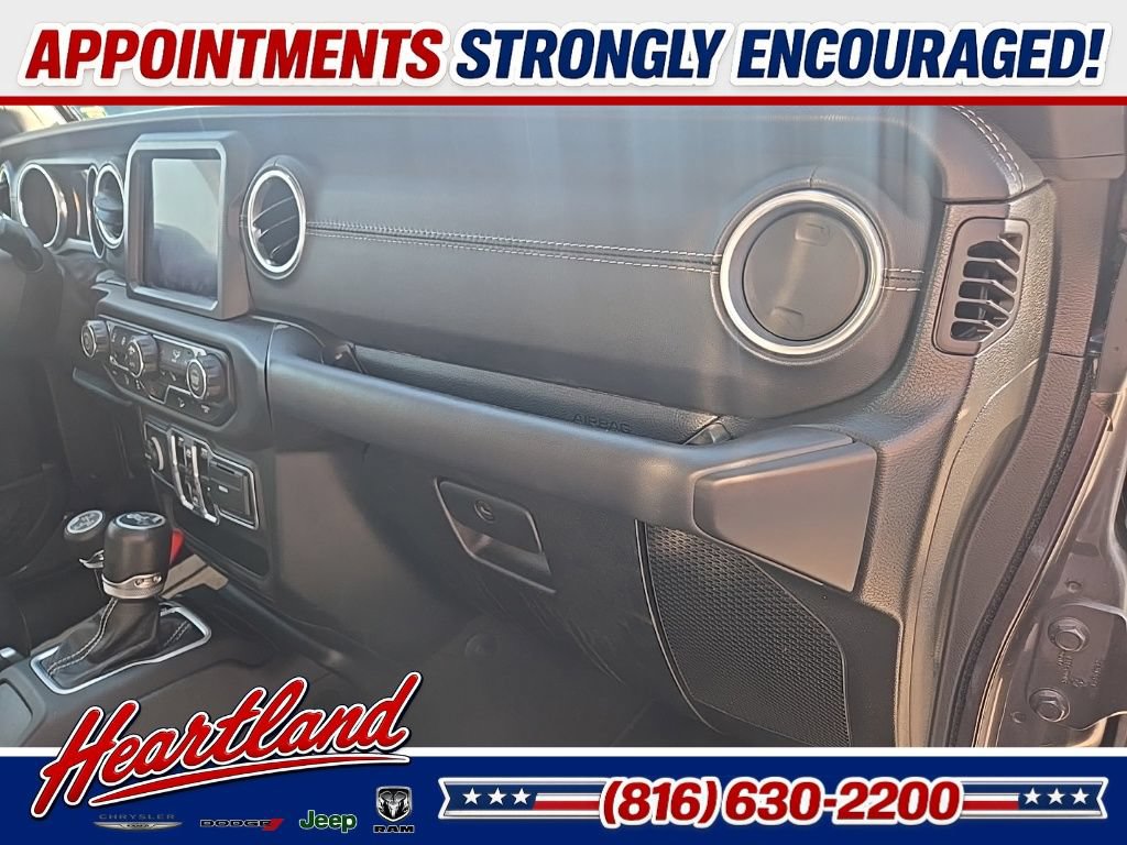 Used 2018 Jeep Wrangler Unlimited Sahara AWD/4WD image 73