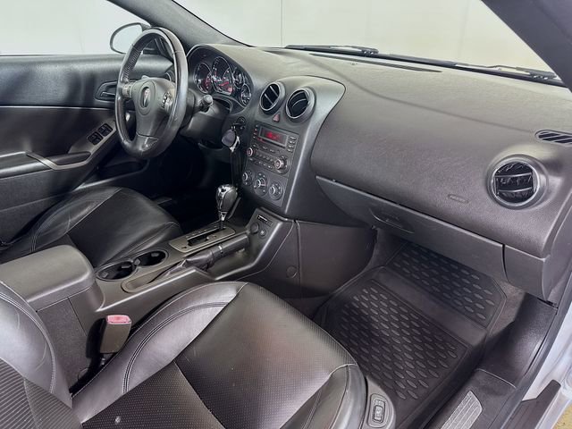 Used 2009 Pontiac G6 GT w/ Premium Package FWD image 28