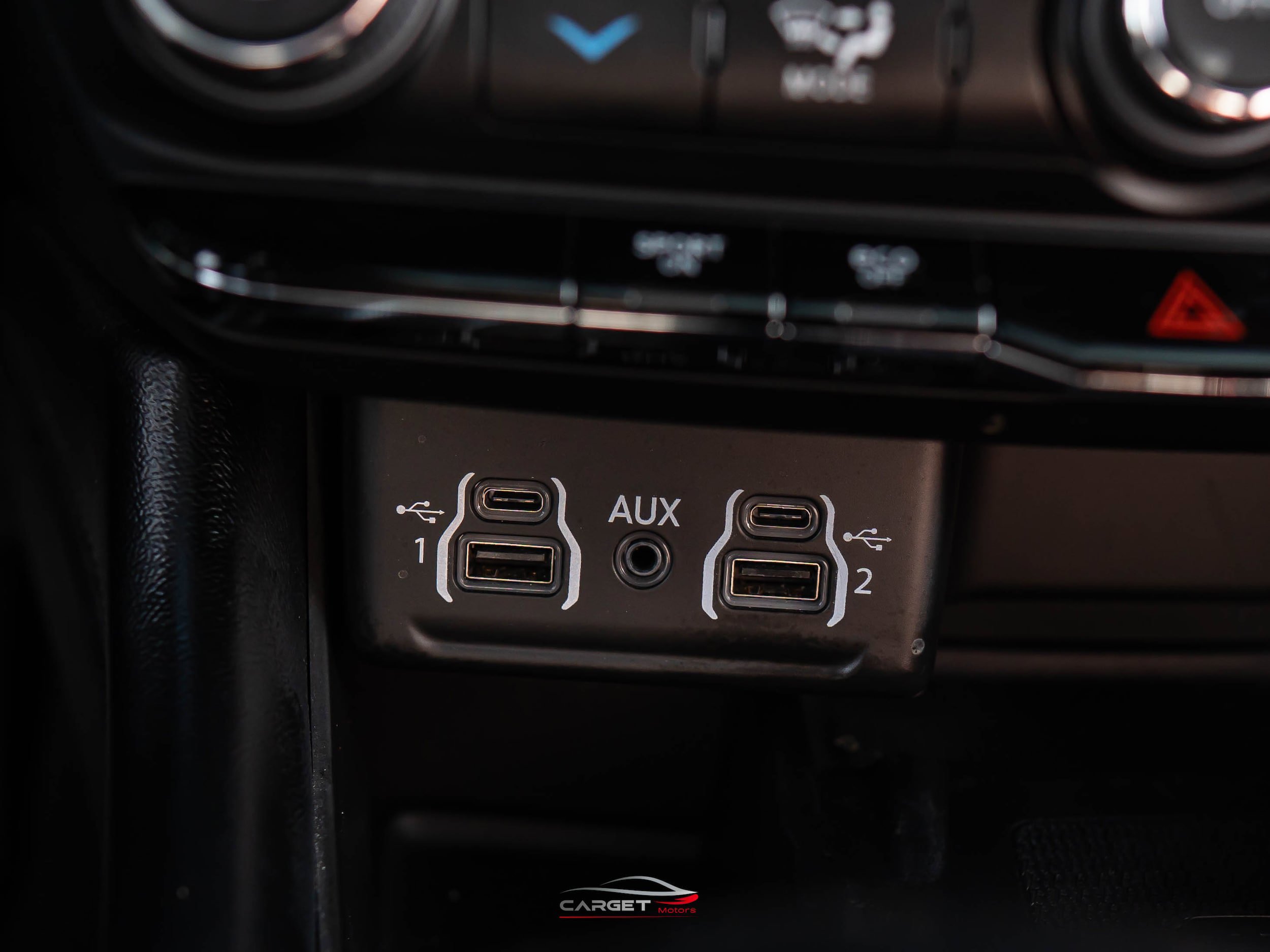 Used 2021 Dodge Durango R/T w/ Technology Group AWD/4WD image 38