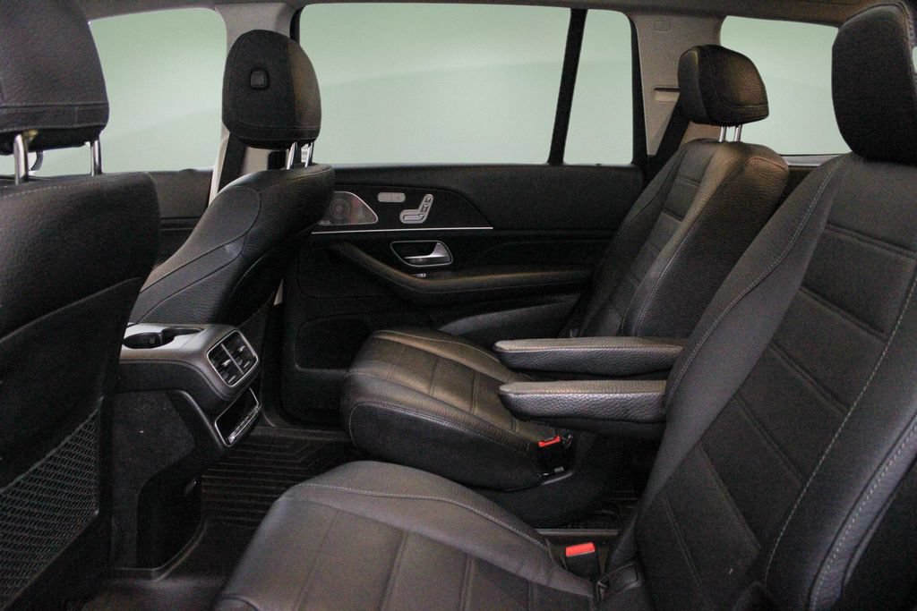 Used 2023 Mercedes-Benz GLS 450 4MATIC image 26