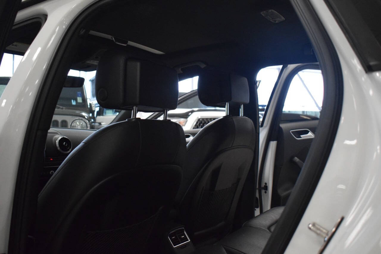 Used 2017 Audi A3 e-tron Premium FWD image 57