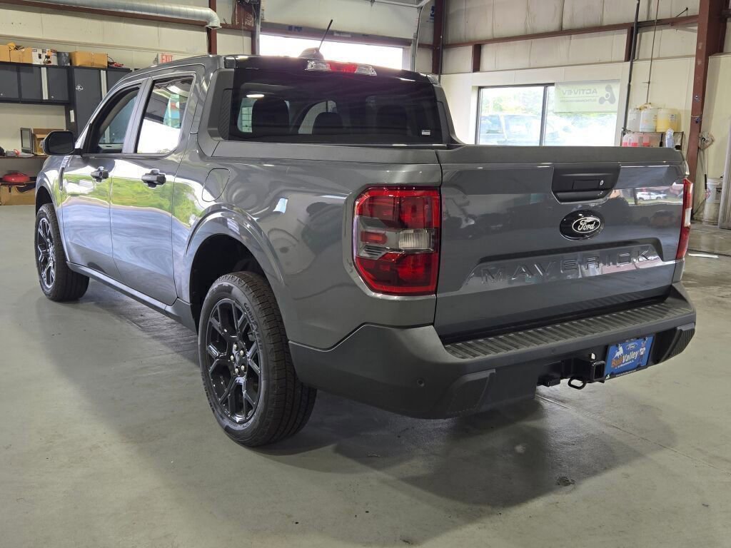 New 2025 Ford Maverick XLT w/ XLT Luxury Package image 13