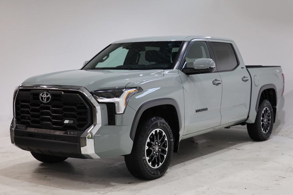 Used 2025 Toyota Tundra SR5 w/ TRD Off-Road Package AWD/4WD image 3