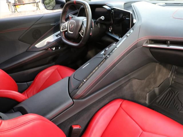 Used 2024 Chevrolet Corvette Stingray Coupe image 12