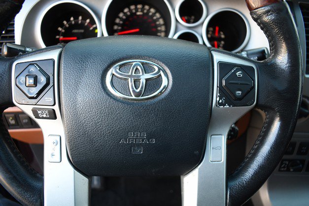 Used 2014 Toyota Sequoia Platinum image 33