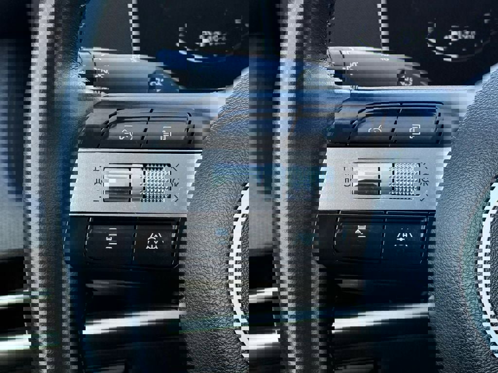 Certified 2025 Hyundai Tucson SEL image 21