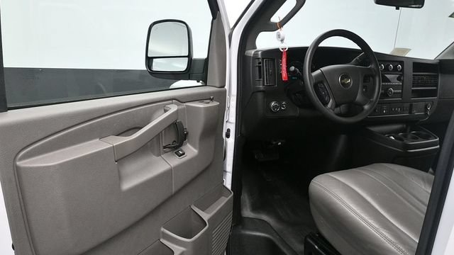 Used 2024 Chevrolet Express 3500 LS RWD image 19