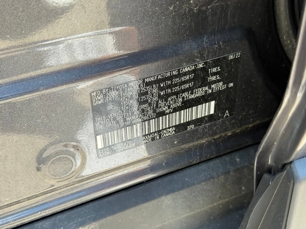 Used 2022 Toyota RAV4 XLE AWD/4WD image 10