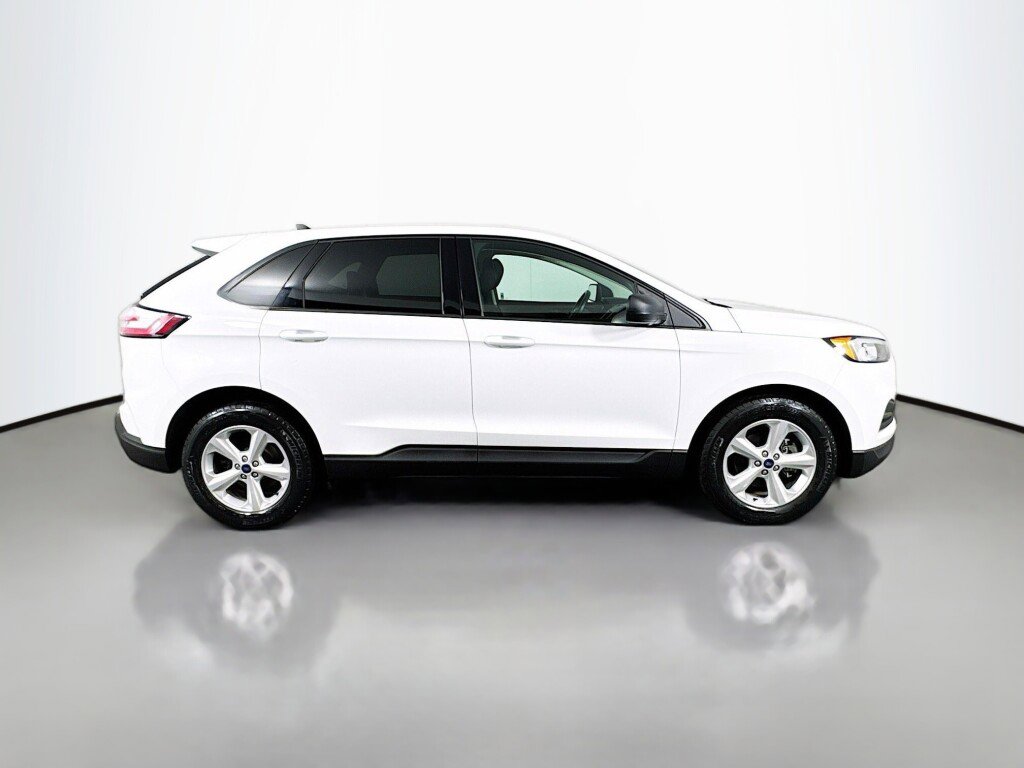 Used 2019 Ford Edge SE w/ SE Fleet Driver's Package FWD image 6