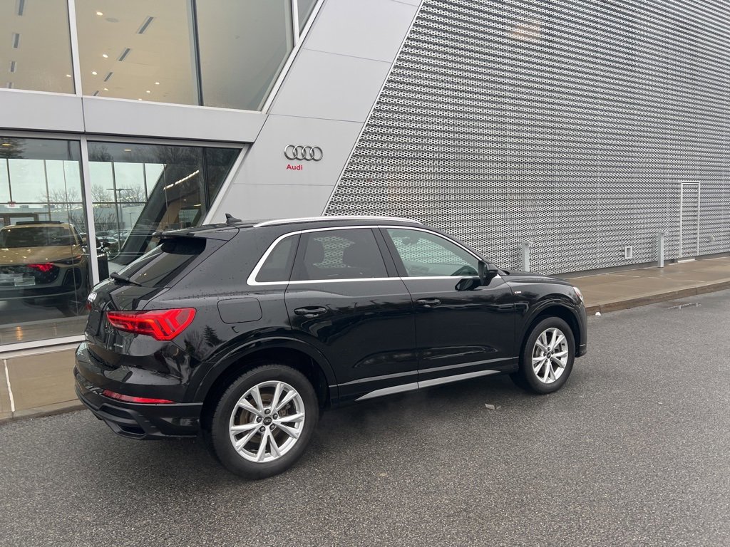 Used 2023 Audi Q3 2.0T Premium image 23