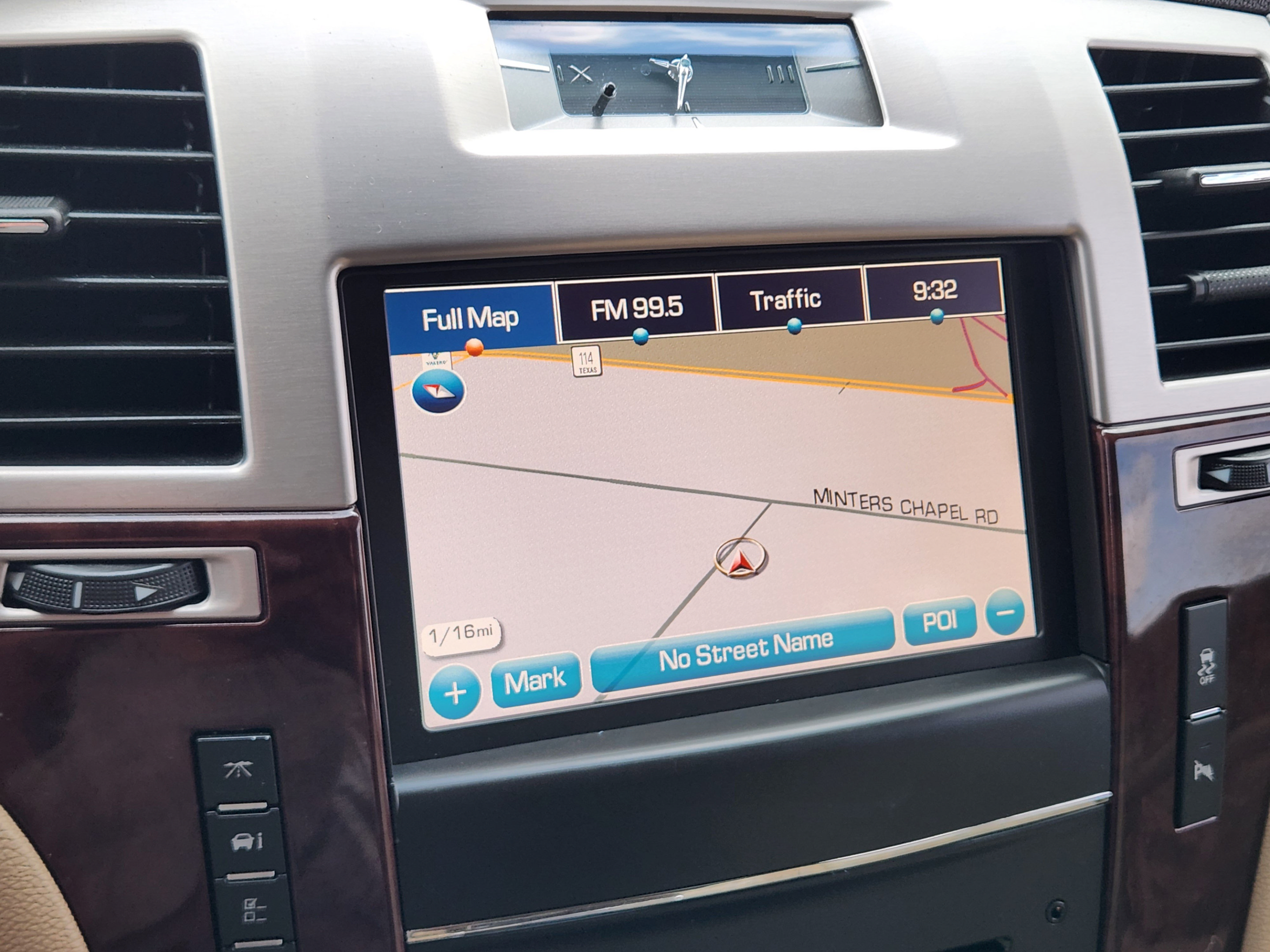 Used 2014 Cadillac Escalade Premium AWD/4WD image 10