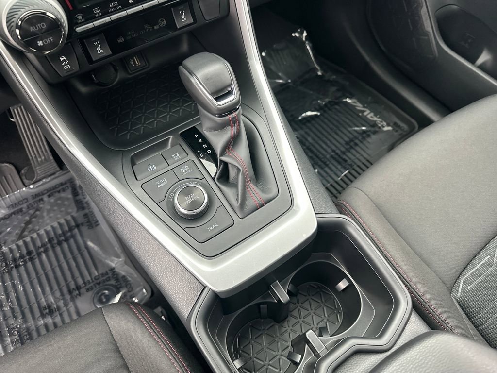 Certified 2025 Toyota RAV4 SE image 23