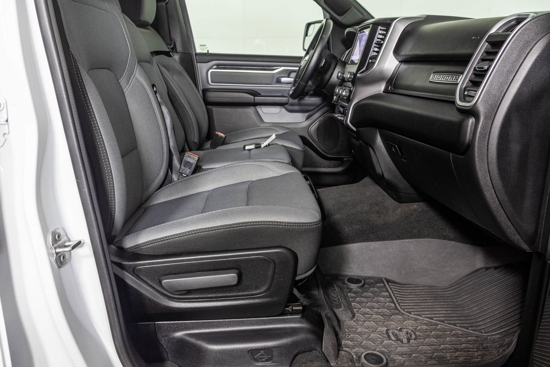 Used 2022 RAM 1500 Big Horn AWD/4WD image 47