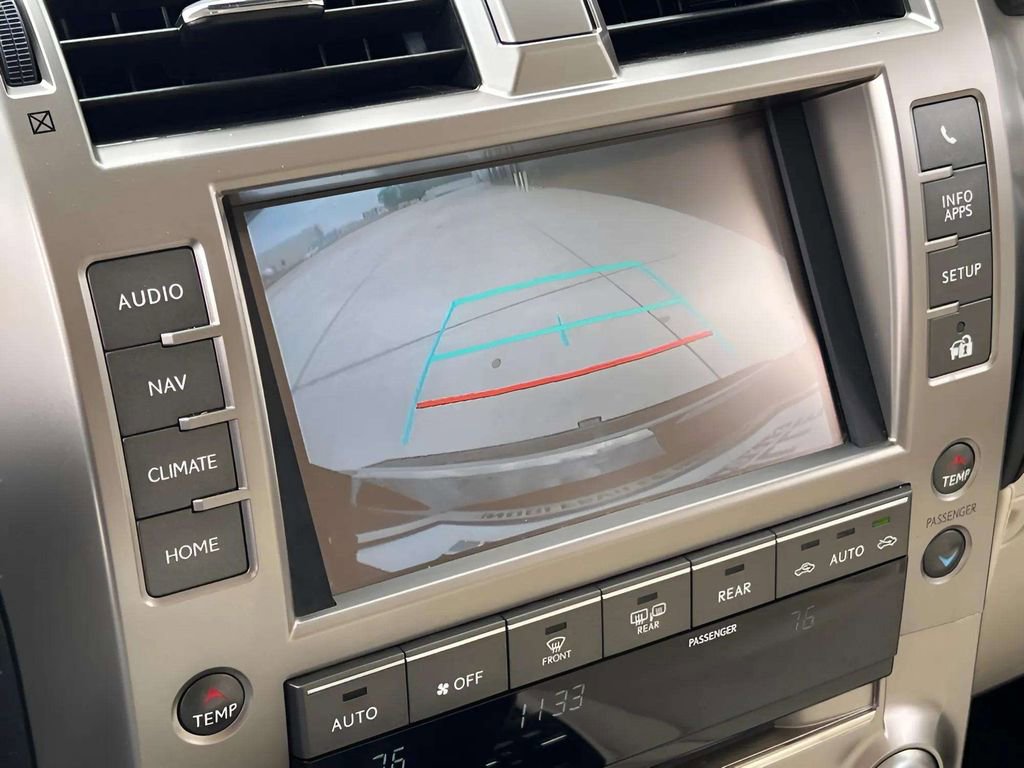 Used 2020 Lexus GX 460 Premium w/ Premium Package AWD/4WD image 18