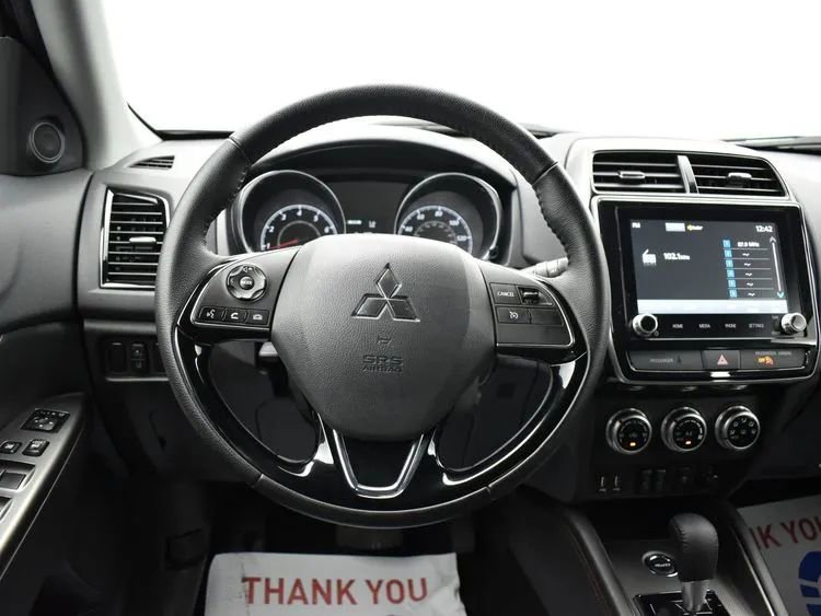 Used 2025 Mitsubishi Outlander Sport SE AWD/4WD image 20