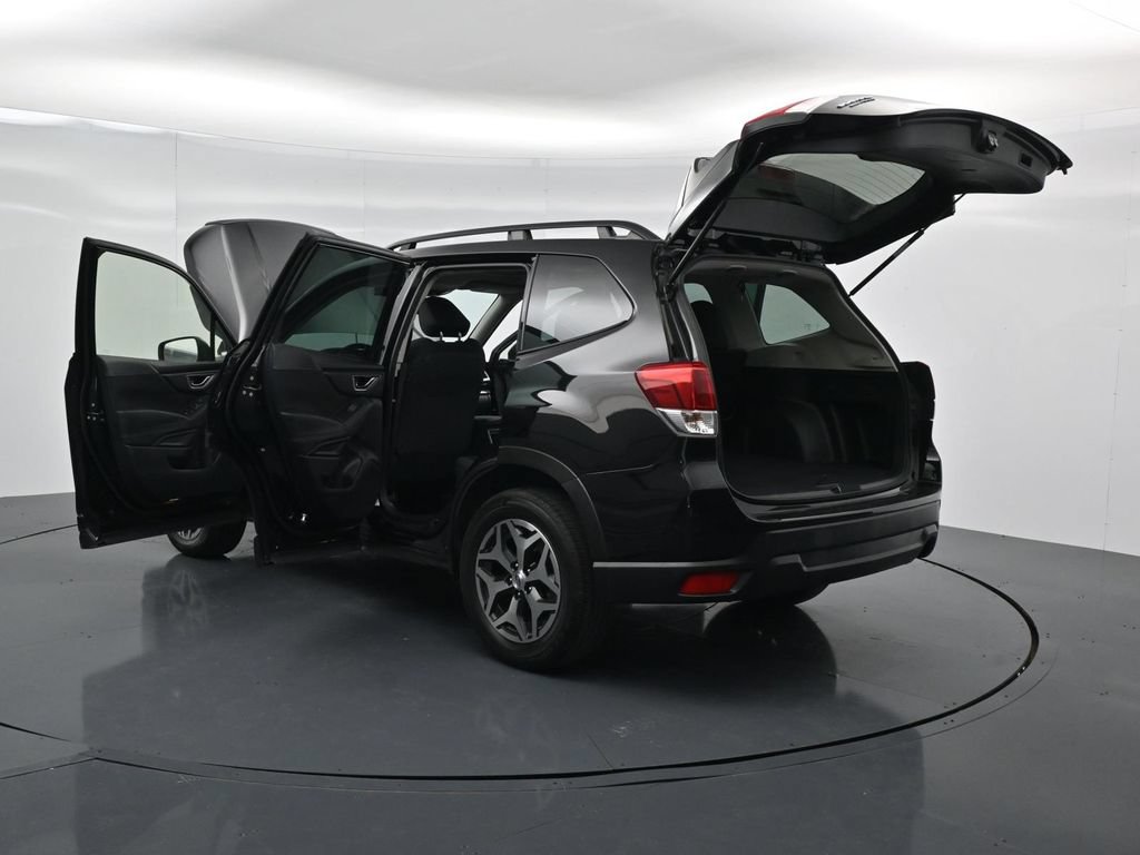 Used 2024 Subaru Forester Premium AWD/4WD image 42