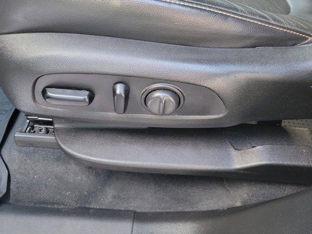 Used 2021 Chevrolet Traverse Premier w/ Redline Edition image 18