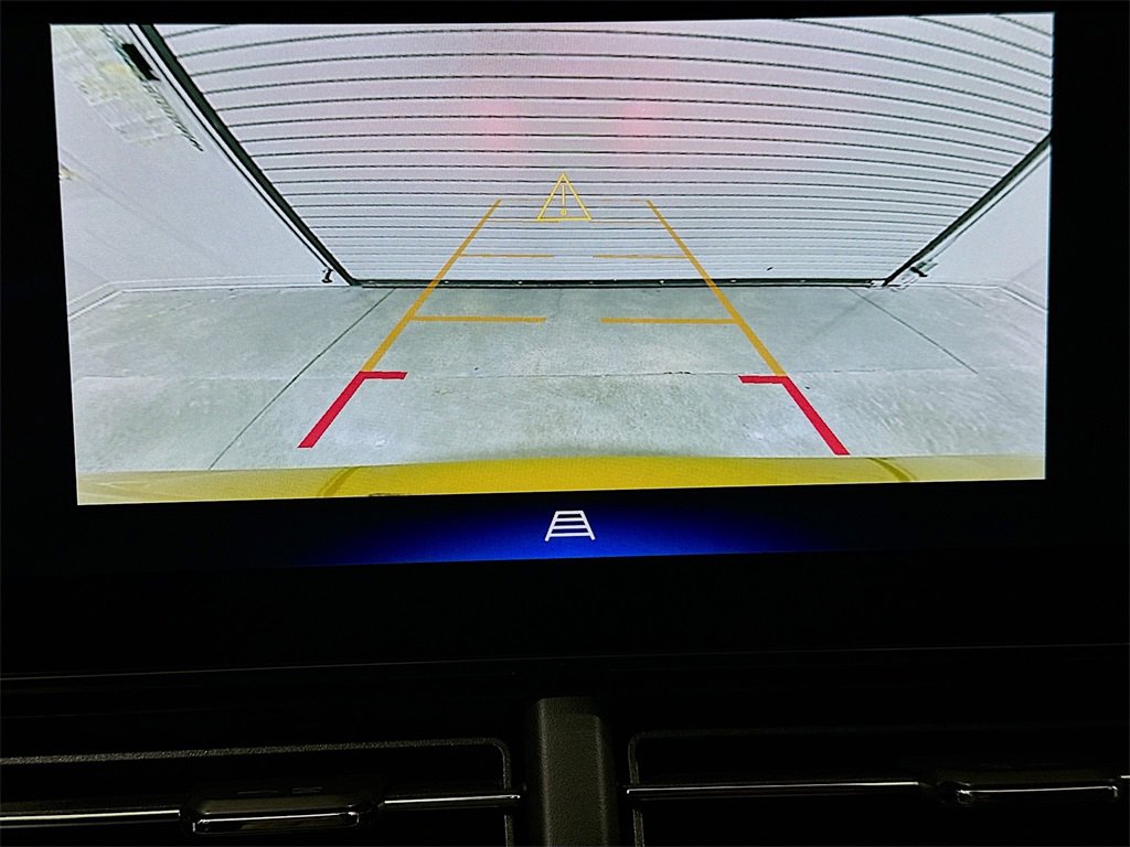 Used 2025 Chevrolet Trax RS w/ Driver Confidence Package image 12