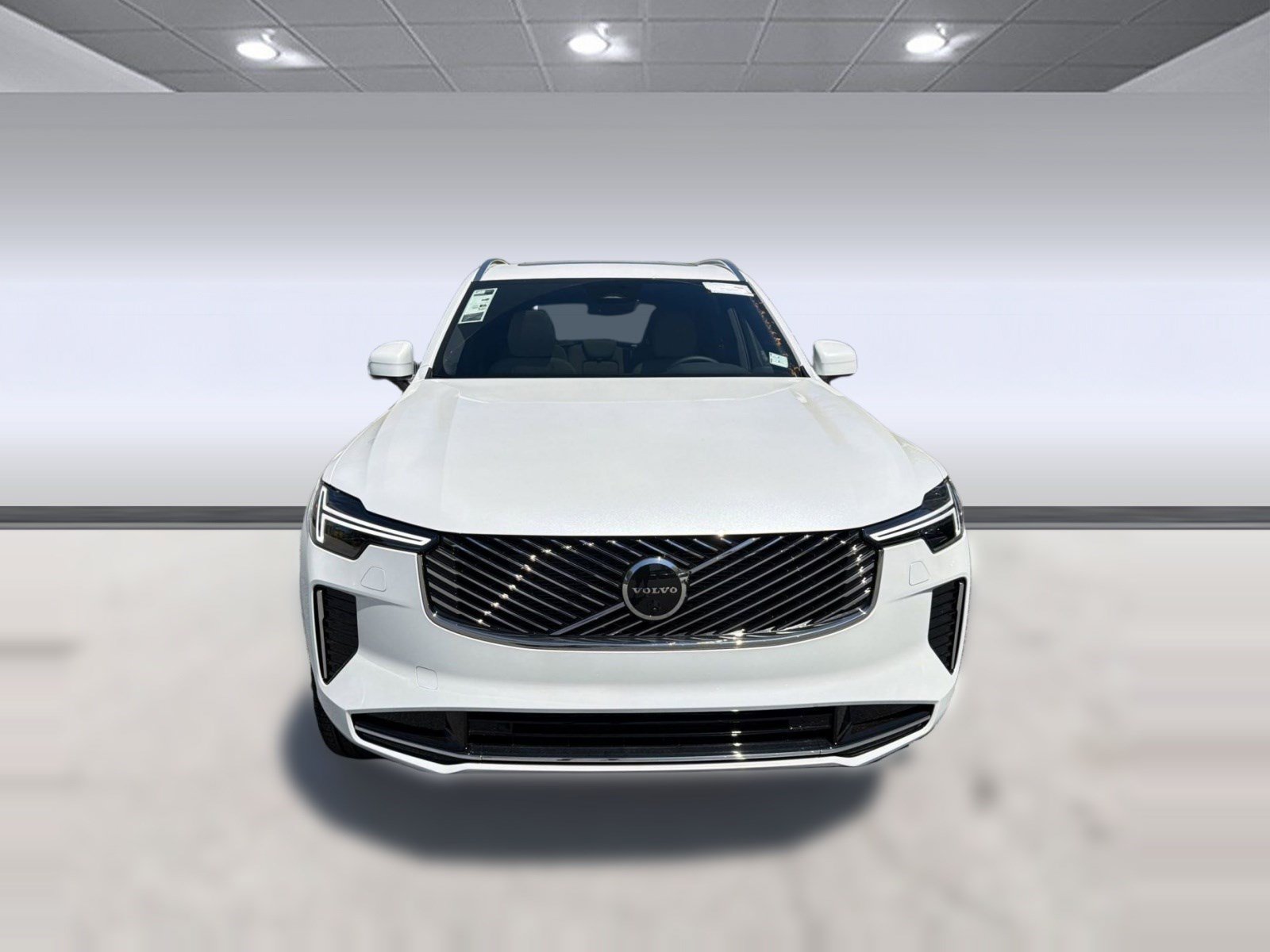 New 2026 Volvo XC90 B6 Plus w/ Protection Package Premier AWD/4WD image 6