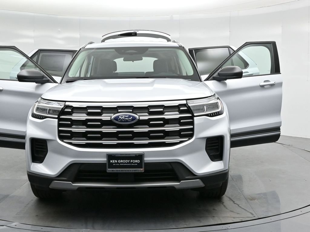 New 2025 Ford Explorer Active image 33