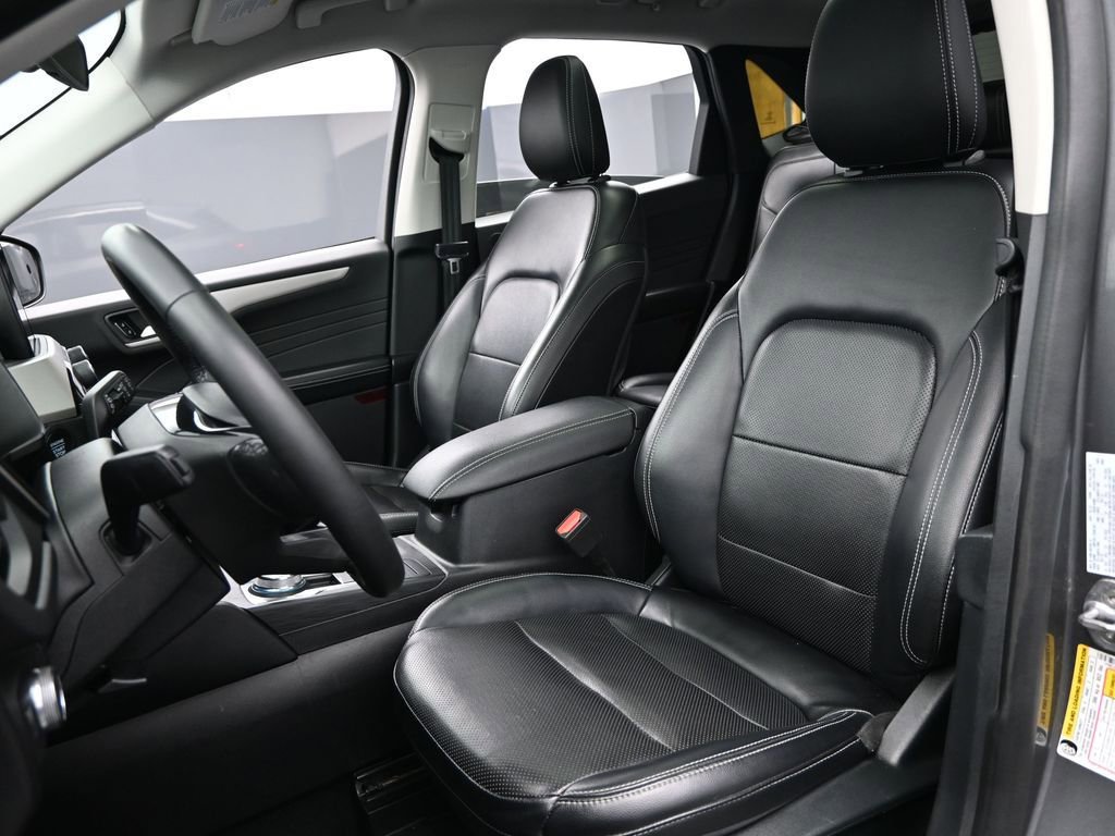 Used 2022 Ford Escape SEL w/ Technology Package AWD/4WD image 23