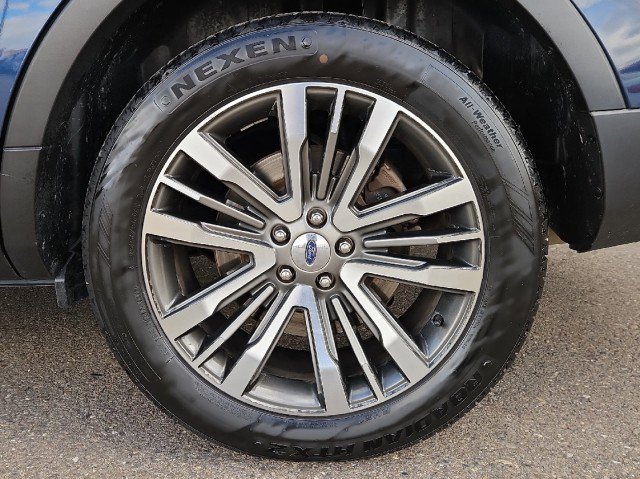 Used 2017 Ford Explorer Platinum image 31