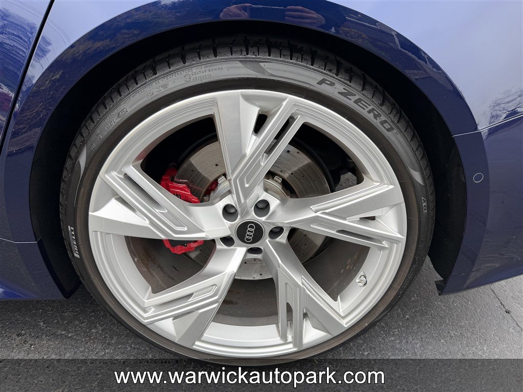 Used 2021 Audi RS 6 w/ Carbon Optic Package AWD/4WD image 14