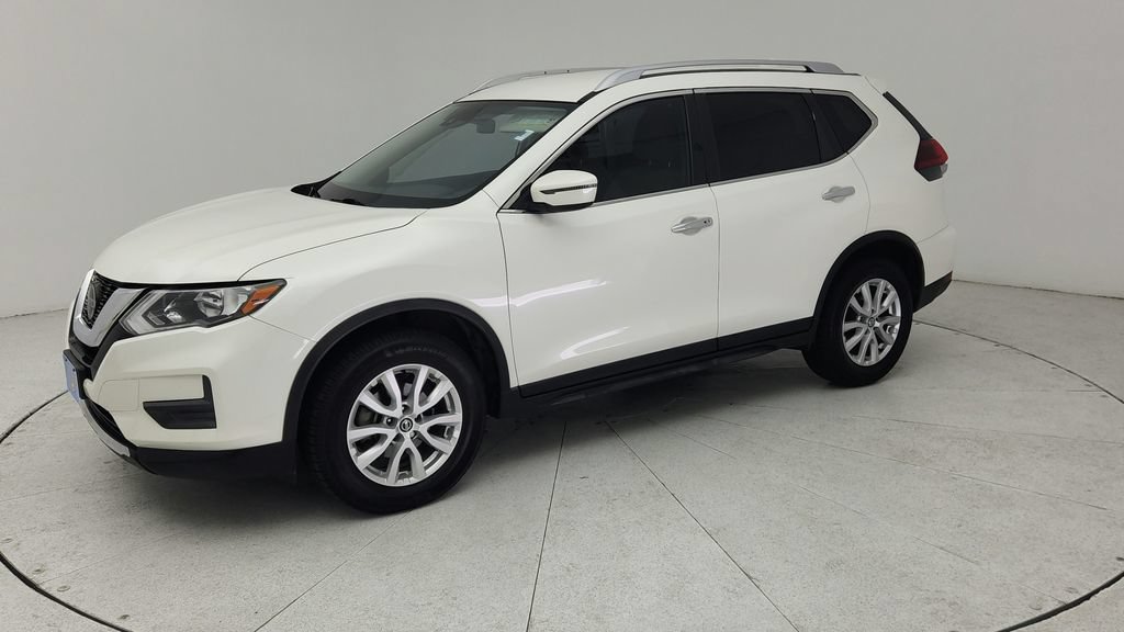 Used 2020 Nissan Rogue SV FWD image 3