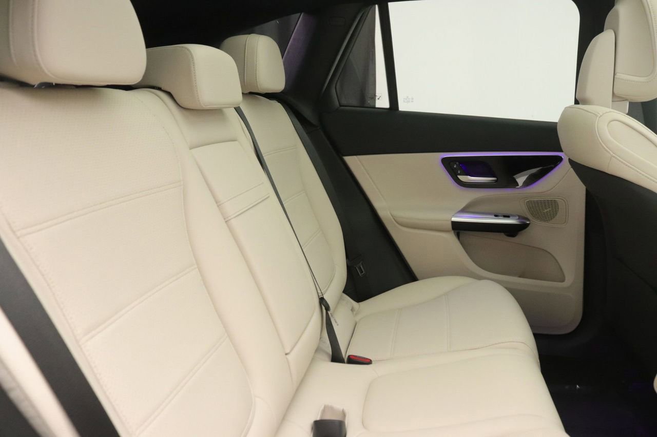 New 2026 Mercedes-Benz GLC 300 image 10