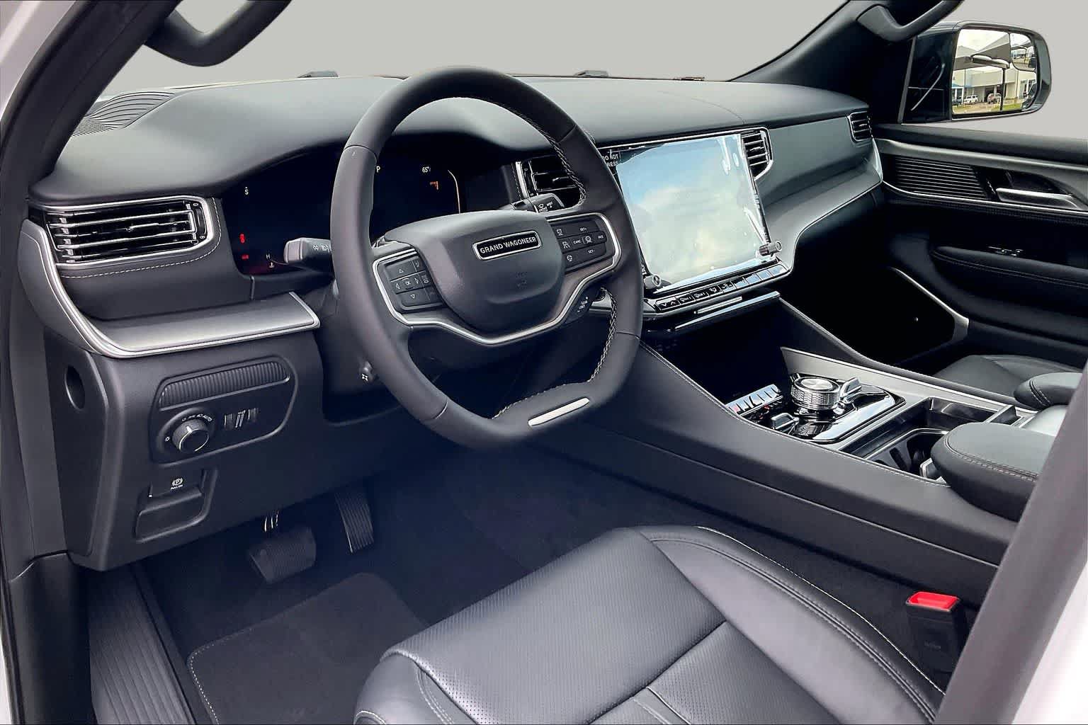 New 2026 Jeep Grand Wagoneer L Limited AWD/4WD image 8
