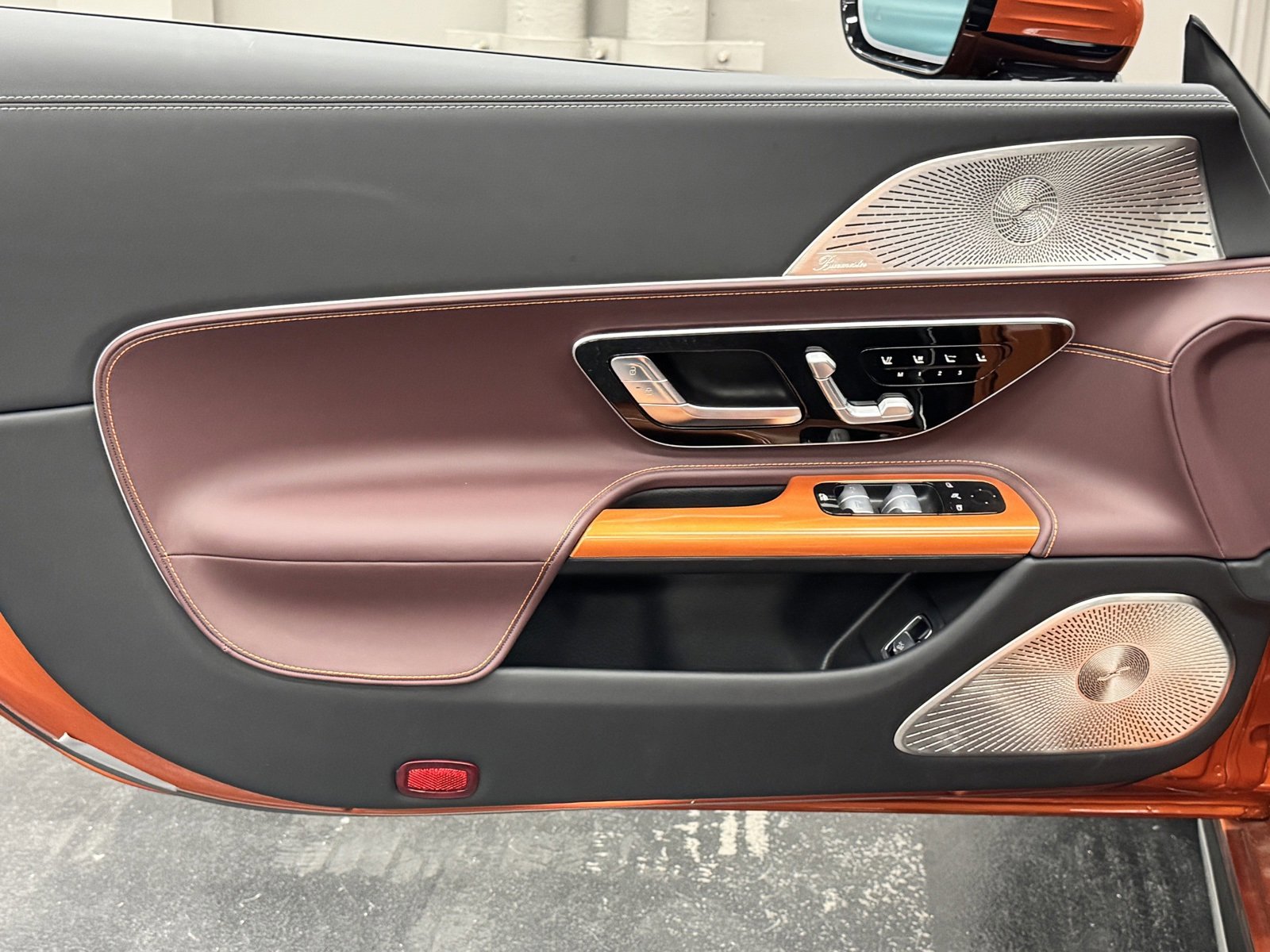 Used 2024 Mercedes-Benz SL 63 AMG 4MATIC image 22
