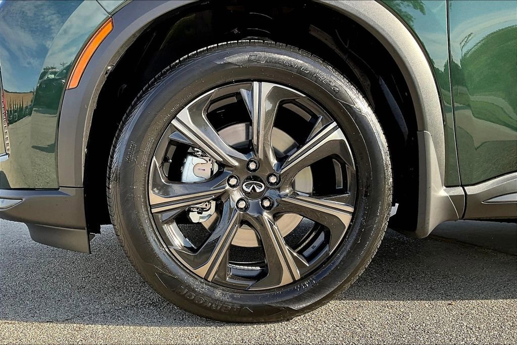 New 2026 INFINITI QX60 Autograph w/ Dark Cargo Package image 12