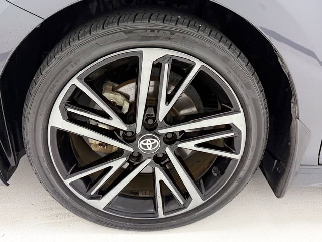 Used 2025 Toyota Camry XSE FWD image 7