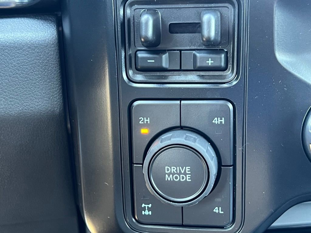 New 2026 Ford F250 Lariat w/ Chrome Package image 39