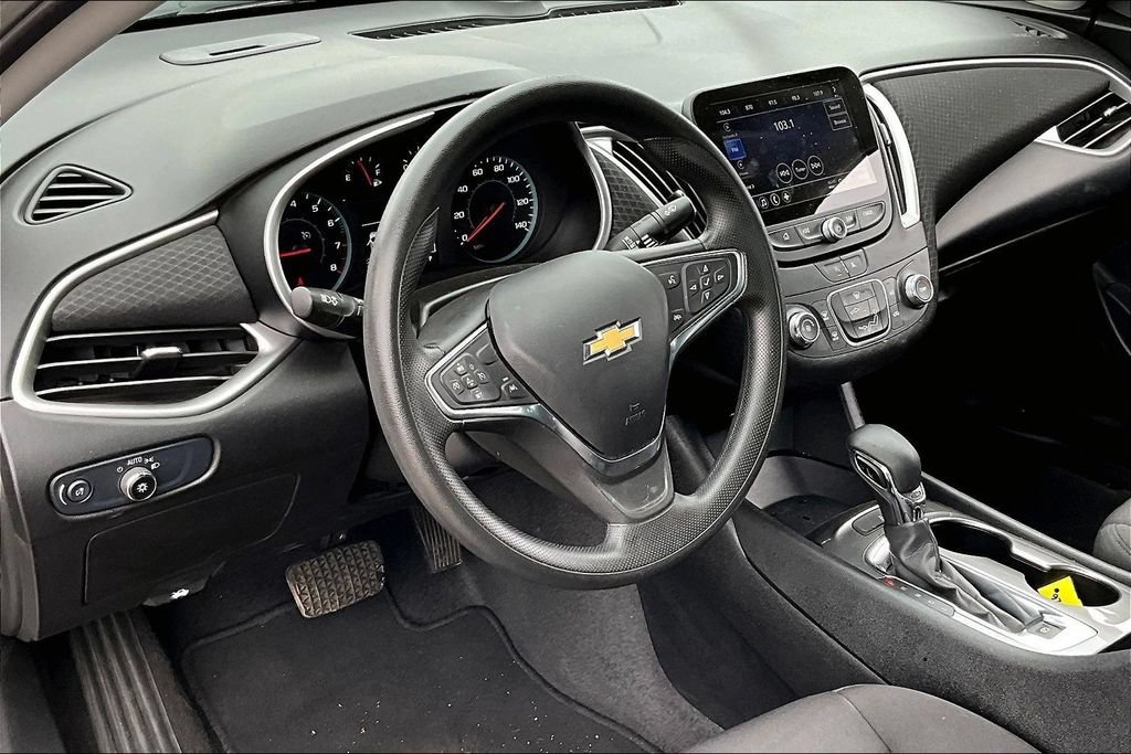 Used 2024 Chevrolet Malibu LS FWD image 11