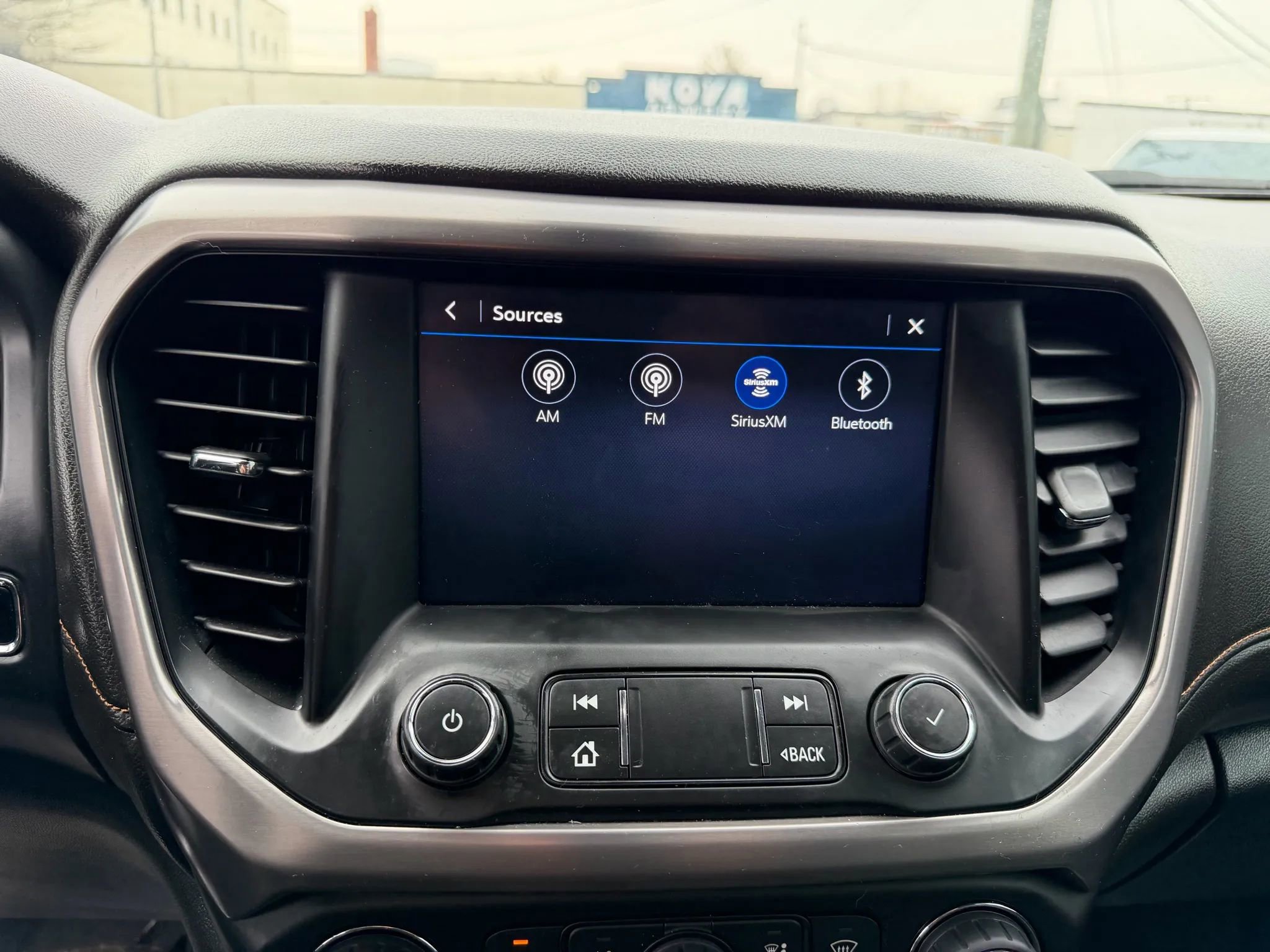 Used 2022 GMC Acadia AT4 w/ Preferred Package image 26