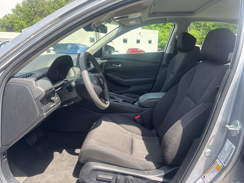 Used 2024 Honda Accord EX image 15